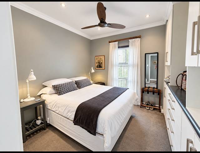 3 BEDROOM TOWNHOUSE FOR SALE IN MIDSTREAM ESTATE